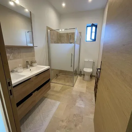 别墅 Provencal Stone House In Fully Renovated 于泽斯